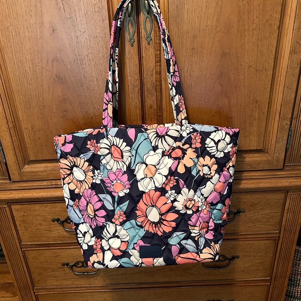 Vera Bradley Ultralight Tote Bag in Santa Fe pattern